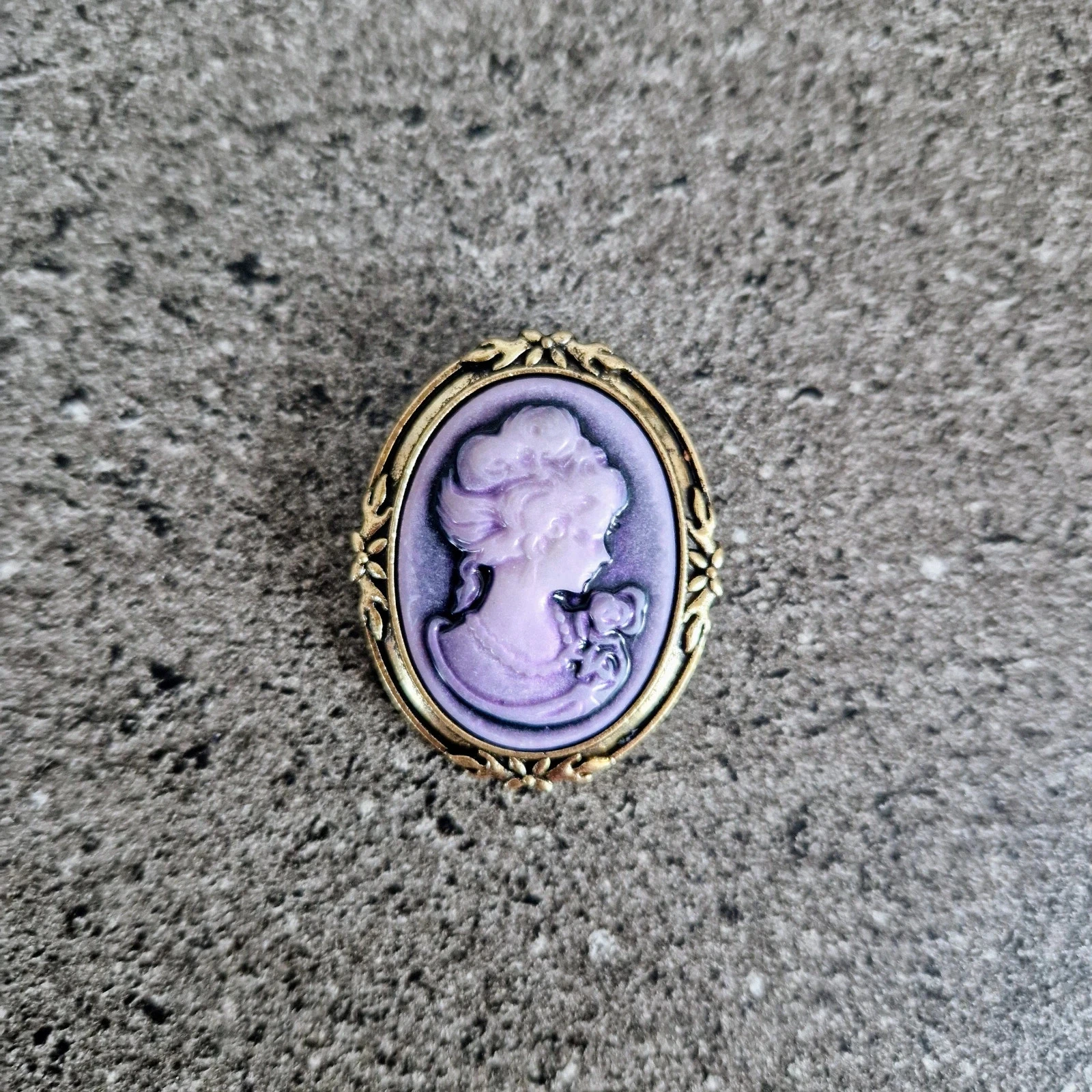 Broche style Vintage avec Camée
